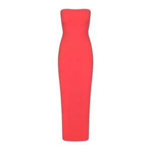 Skims Fits Everybody Tube Dress
Poppy Small